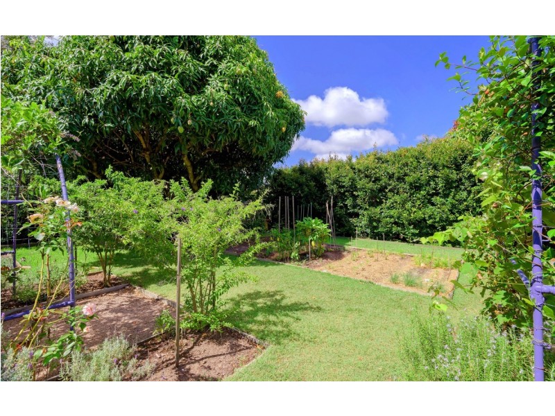 94 Melaleuca Drive, Yamba NSW 2464
