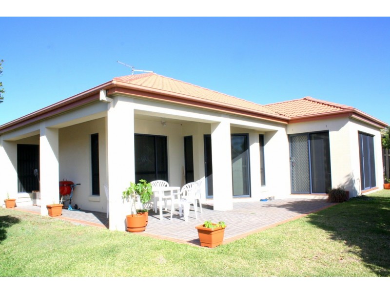21 Oceania Court, Yamba NSW 2464