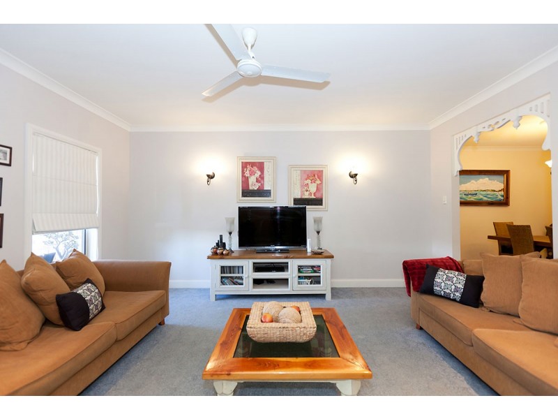 2 Tom Thumb Place, Yamba NSW 2464