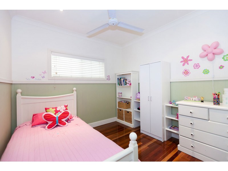 2 Tom Thumb Place, Yamba NSW 2464