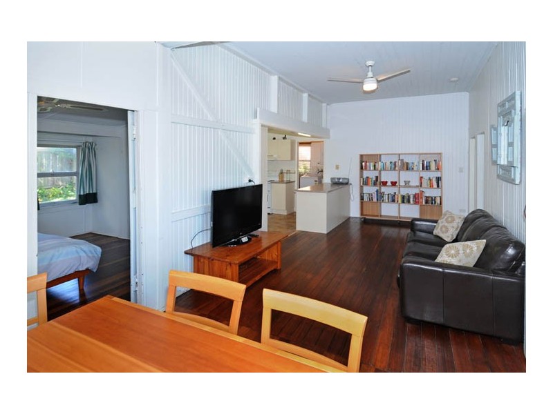 8 Henson Lane, Yamba NSW 2464