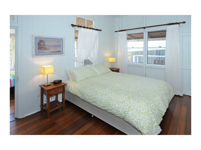 8 Henson Lane, Yamba NSW 2464