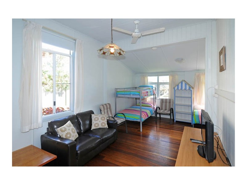 8 Henson Lane, Yamba NSW 2464