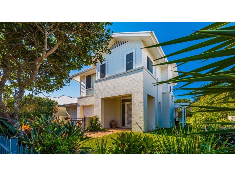 76 The Drive, Yamba NSW 2464