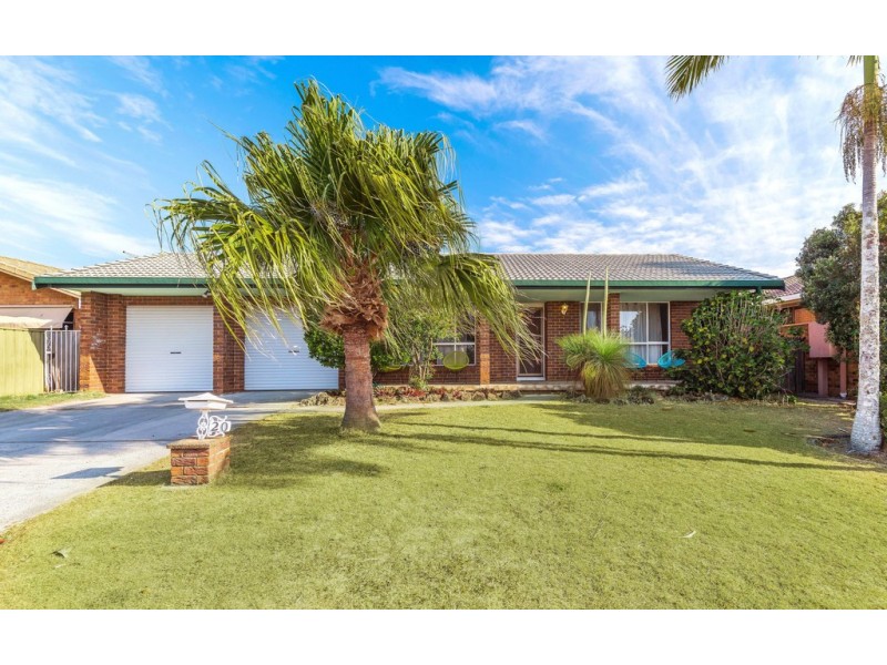 20 Heron Court, Yamba NSW 2464