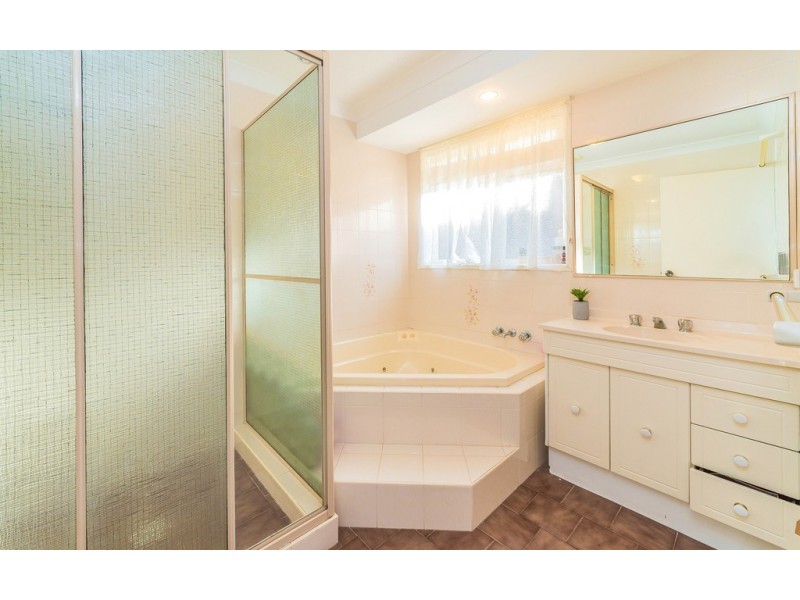 20 Heron Court, Yamba NSW 2464