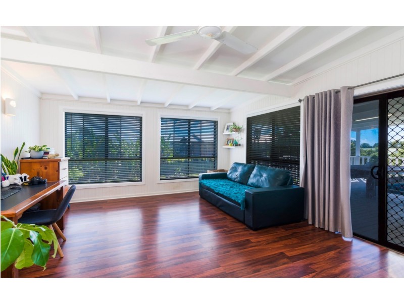 19 Yamba Street, Palmers Island NSW 2463