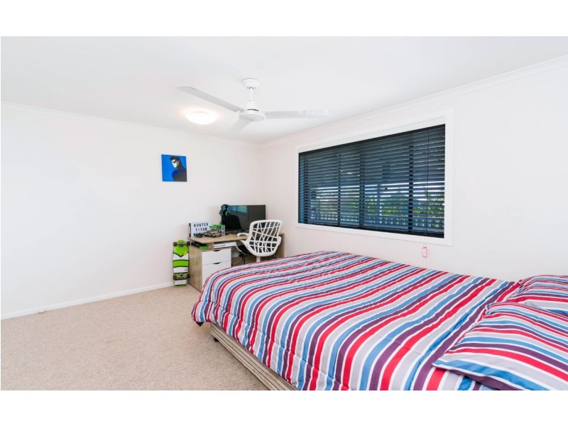 19 Yamba Street, Palmers Island NSW 2463