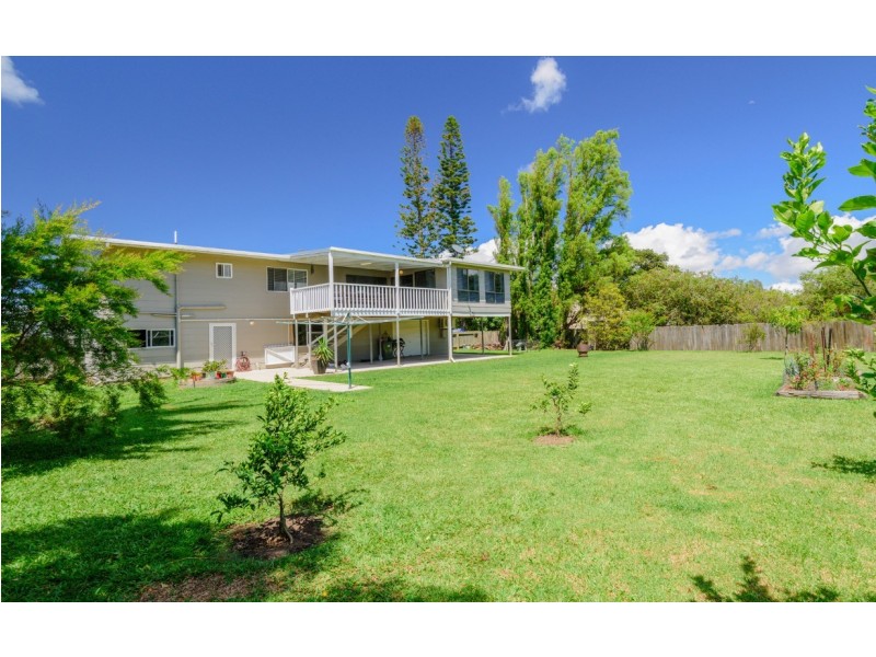 19 Yamba Street, Palmers Island NSW 2463