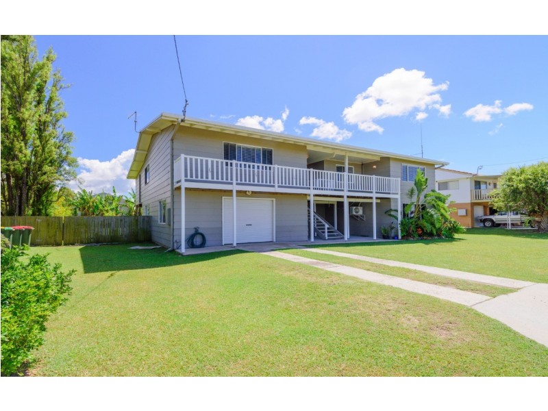 19 Yamba Street, Palmers Island NSW 2463