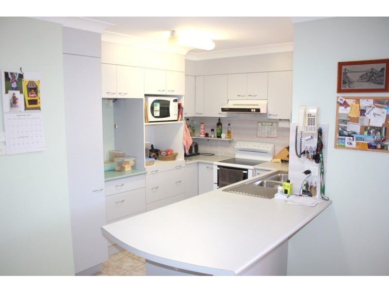8 Binnacle Court, Yamba NSW 2464