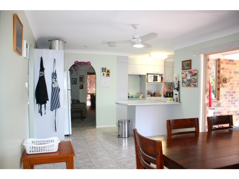 8 Binnacle Court, Yamba NSW 2464