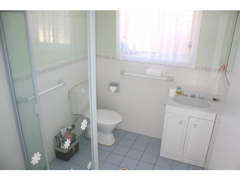 8 Binnacle Court, Yamba NSW 2464