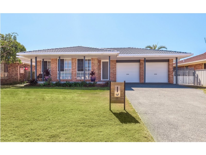 2 The Halyard, Yamba NSW 2464