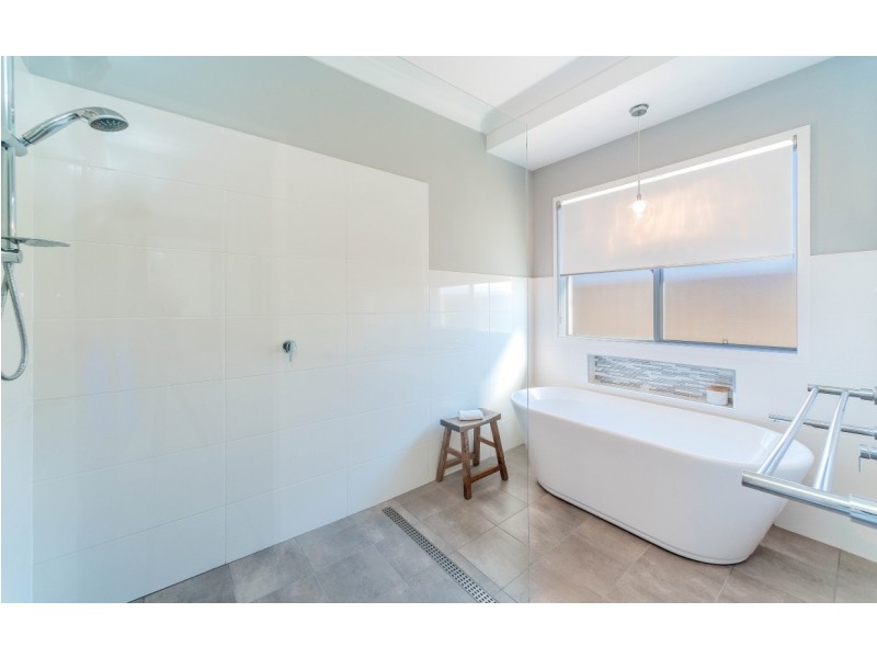 1/24 Kookaburra Court, Yamba NSW 2464