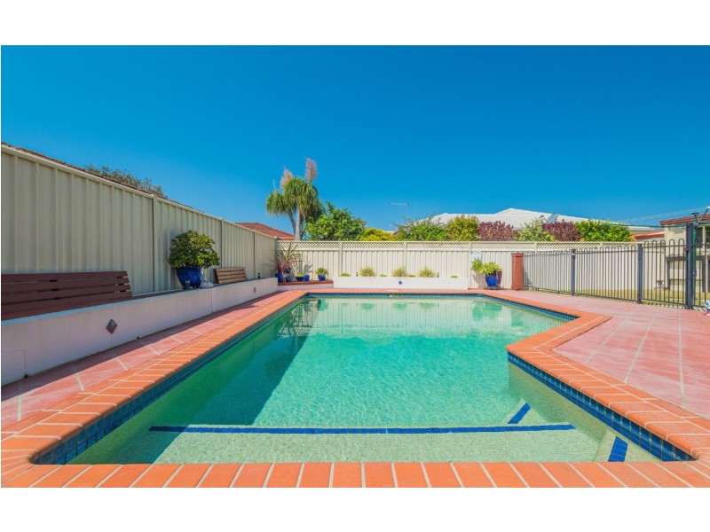 43 Acacia Circuit, Yamba NSW 2464