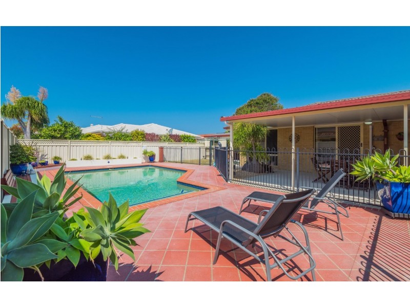 43 Acacia Circuit, Yamba NSW 2464