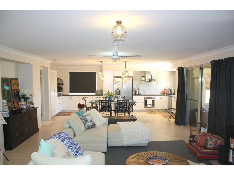 270 Yamba Road, Yamba NSW 2464