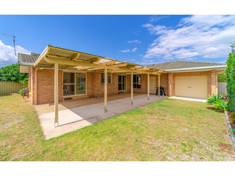 17 Casuarina Close, Yamba NSW 2464