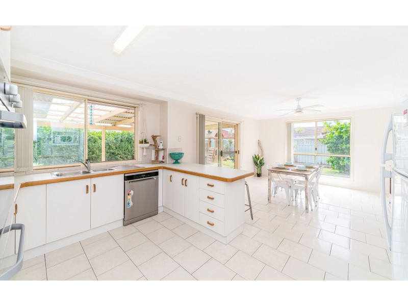 17 Casuarina Close, Yamba NSW 2464