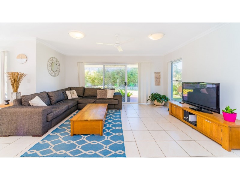 76 The Drive, Yamba NSW 2464