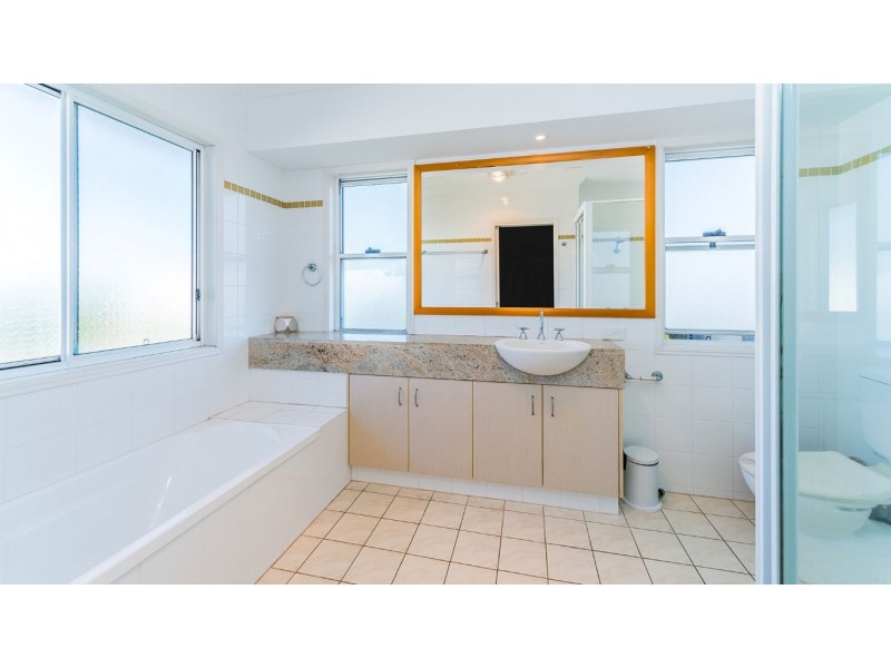 76 The Drive, Yamba NSW 2464