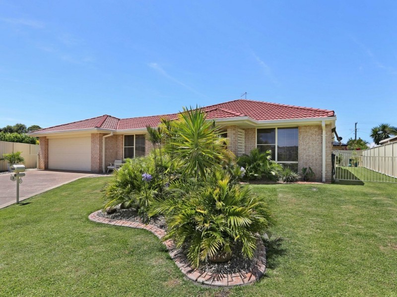 5 Cumberland Court, Yamba NSW 2464