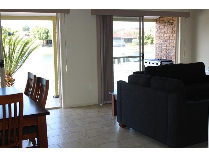 42 The Mainbrace, Yamba NSW 2464