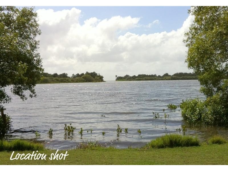 35 Shores Drive, Yamba NSW 2464