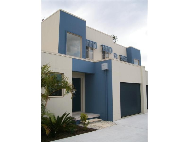 2/32 Park Ave, Yamba NSW 2464