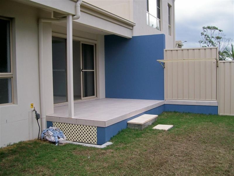 2/32 Park Ave, Yamba NSW 2464