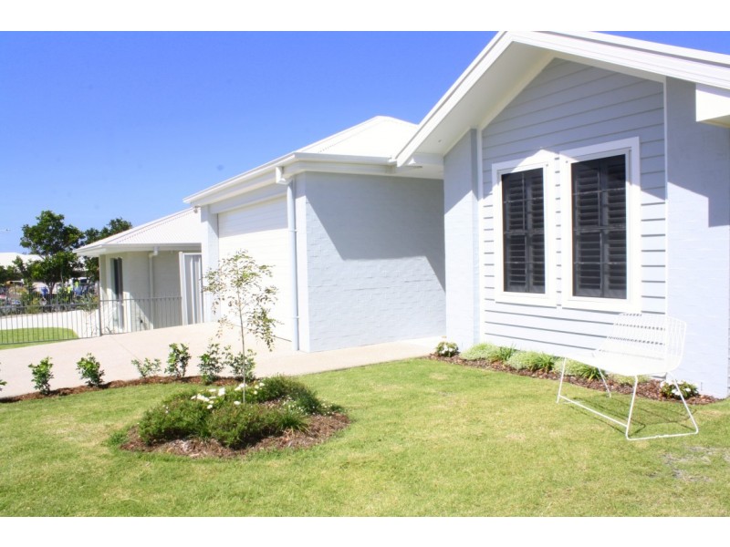 63 The Drive, Yamba NSW 2464
