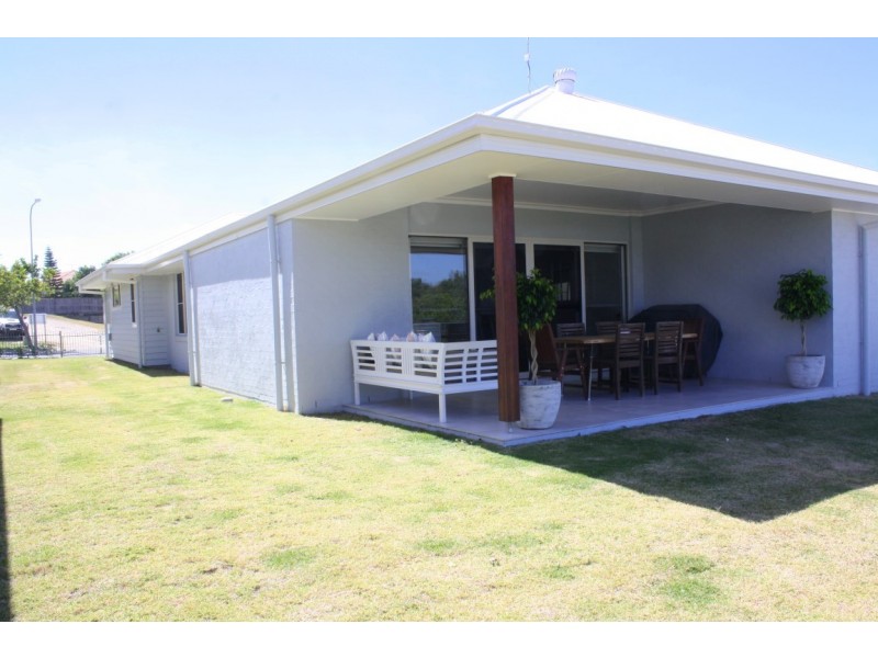 63 The Drive, Yamba NSW 2464