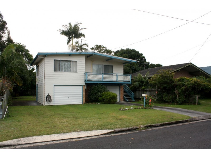 5 Cook Street, Yamba NSW 2464