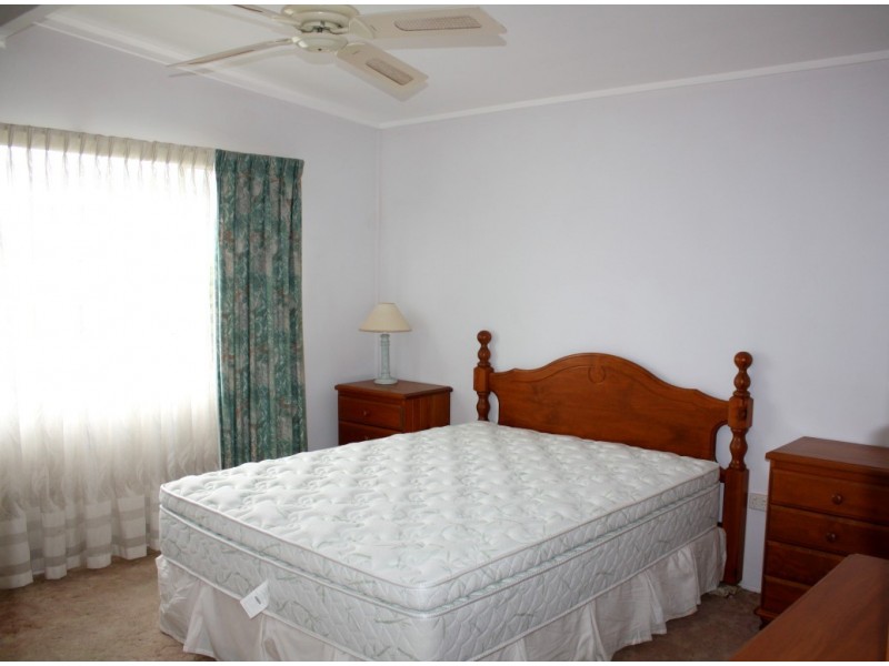 5 Cook Street, Yamba NSW 2464