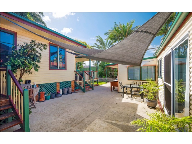 215 Yamba Road, Yamba NSW 2464