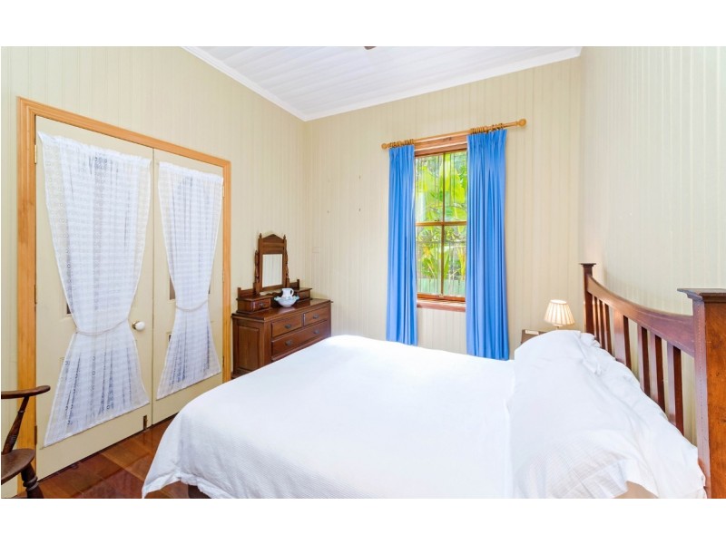 215 Yamba Road, Yamba NSW 2464