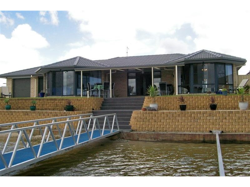 27 Taine Court, Yamba NSW 2464