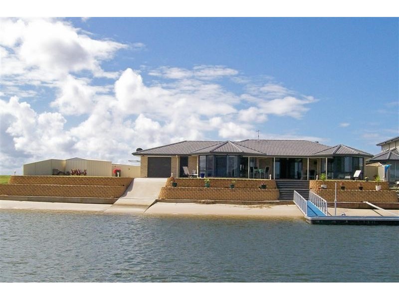 27 Taine Court, Yamba NSW 2464