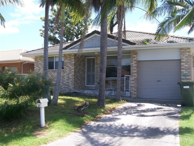 1/5 Willow Way, Yamba NSW 2464