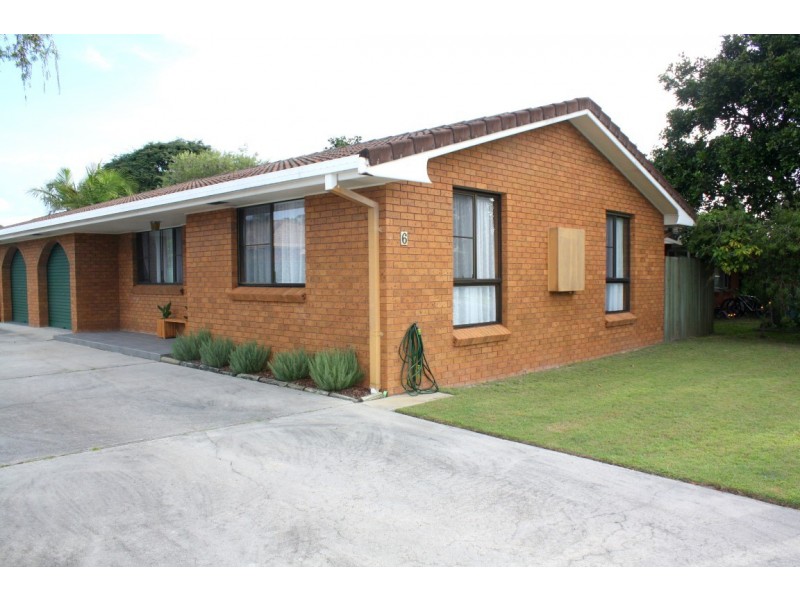 1/6 Roseland Avenue, Yamba NSW 2464