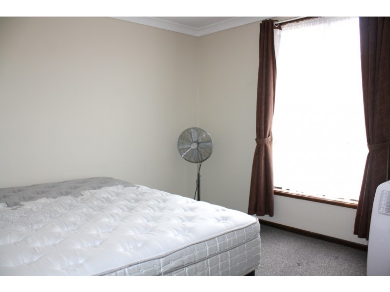 1/6 Roseland Avenue, Yamba NSW 2464