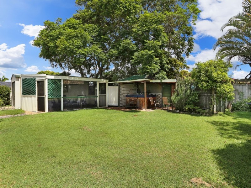 8 Wattle Drive, Yamba NSW 2464
