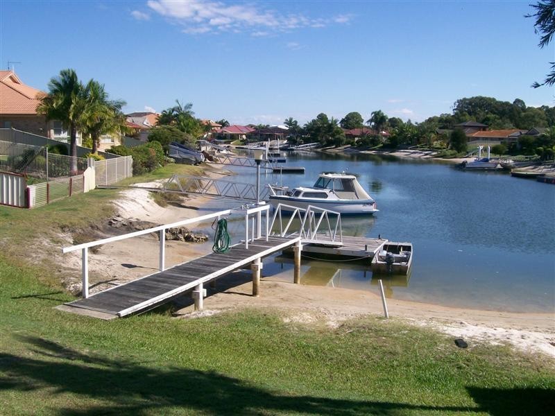 2/57 Witonga Drive, Yamba NSW 2464