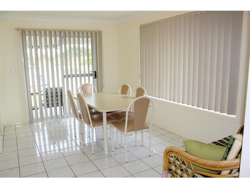 2/57 Witonga Drive, Yamba NSW 2464