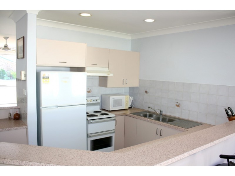 9 Admiralty Court, Yamba NSW 2464