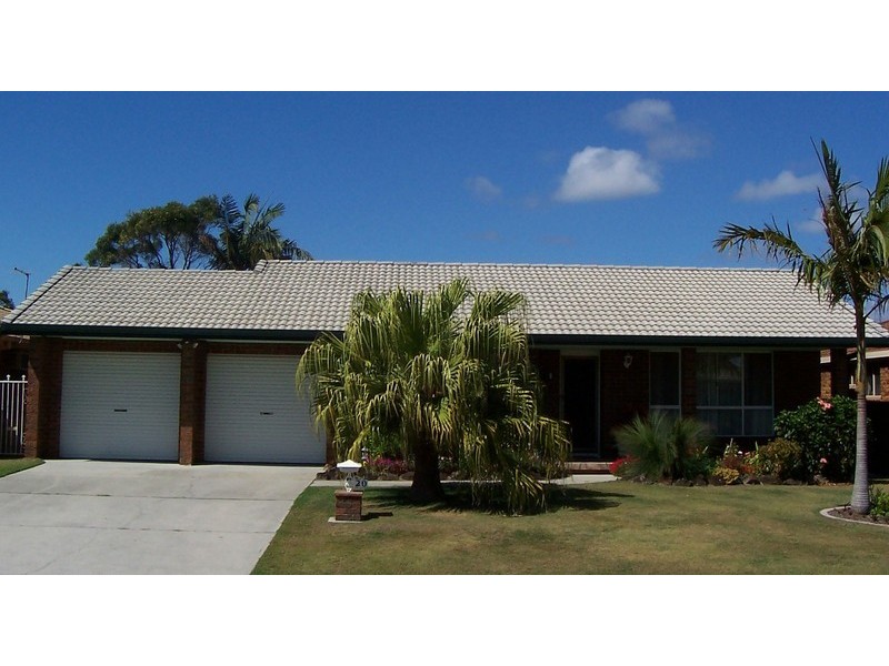 20 Heron Court, Yamba NSW 2464