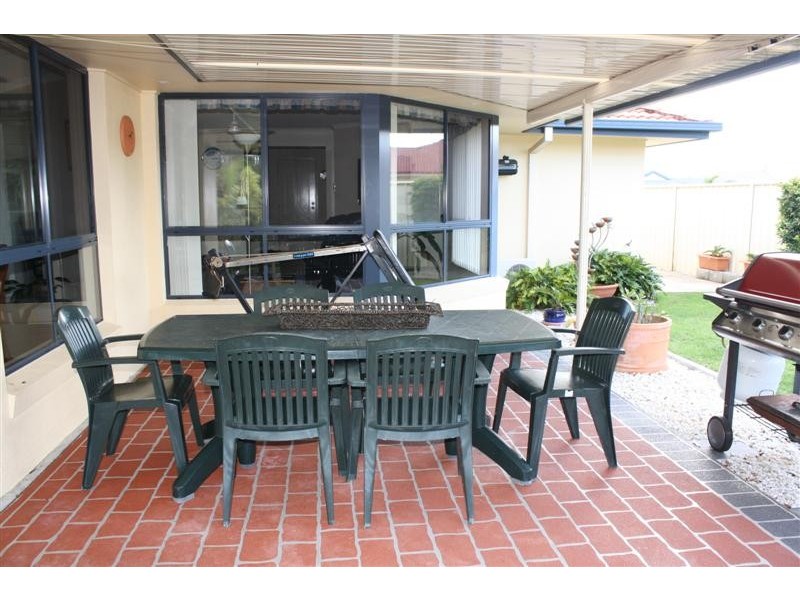 24 Bayview Drive, Yamba NSW 2464