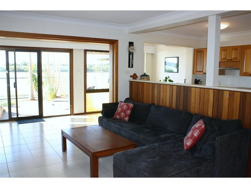 8/35 The Peninsula, Yamba NSW 2464