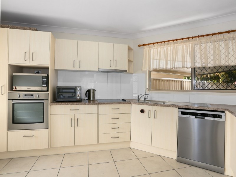 13, 4 Somerset Place, Yamba NSW 2464